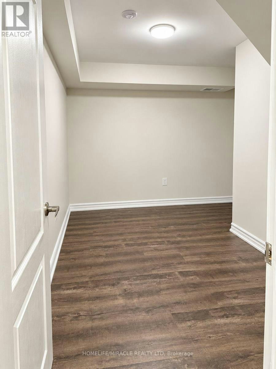 11 Bannister Crescent, Brampton, ON, L7A 4H2 - 6