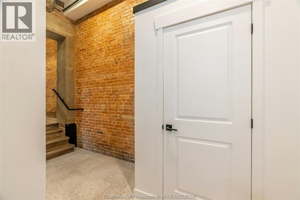 201-164 King Street West, Chatham-Kent, ON, N7M 1E3 - 8