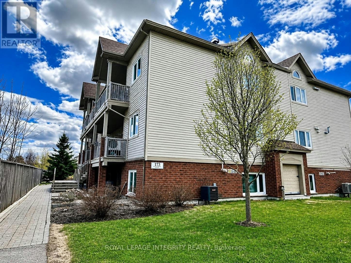 A-173 Crestway Drive, Ottawa, ON, K2G 7C8
