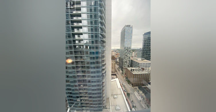 2510-295 Adelaide Street W, Toronto, ON, M5V 0L4 - 14