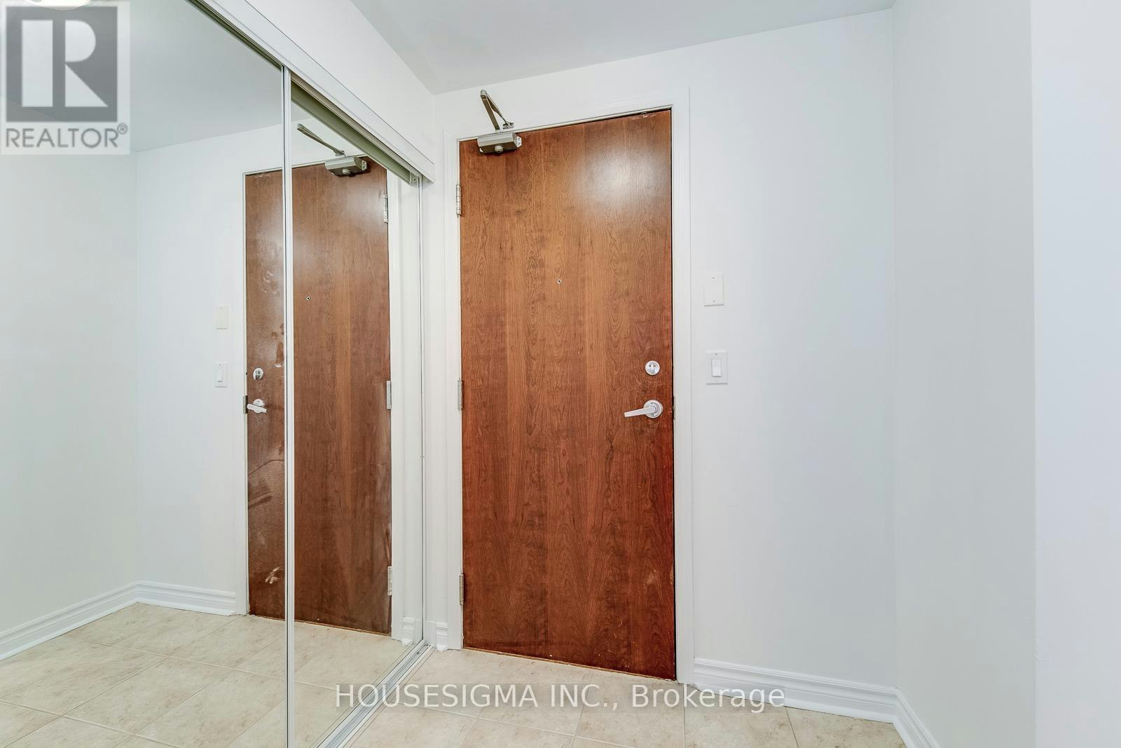 2703-4090 Living Arts Drive, Mississauga, ON, L5B 4M8 - 5