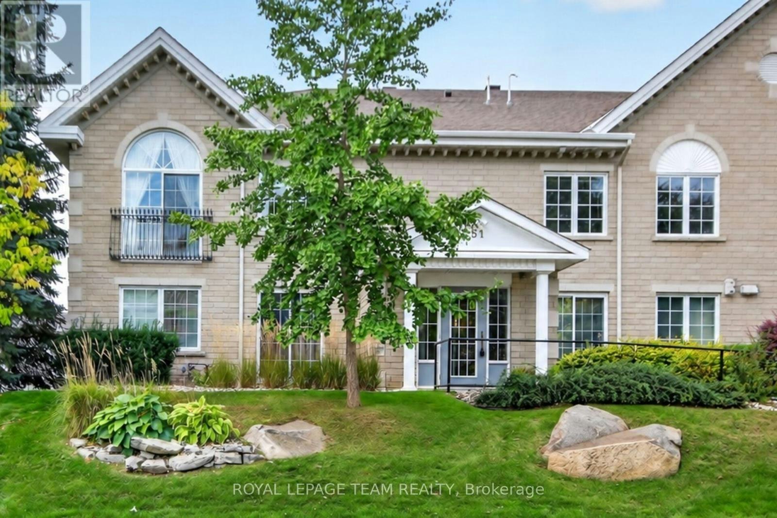 2A-51 Robson Court, Ottawa, ON, K2K 2W1