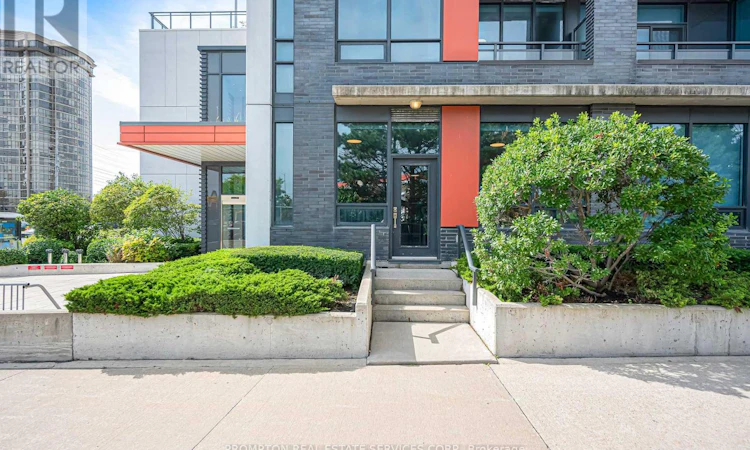 108-55 Eglinton Avenue W