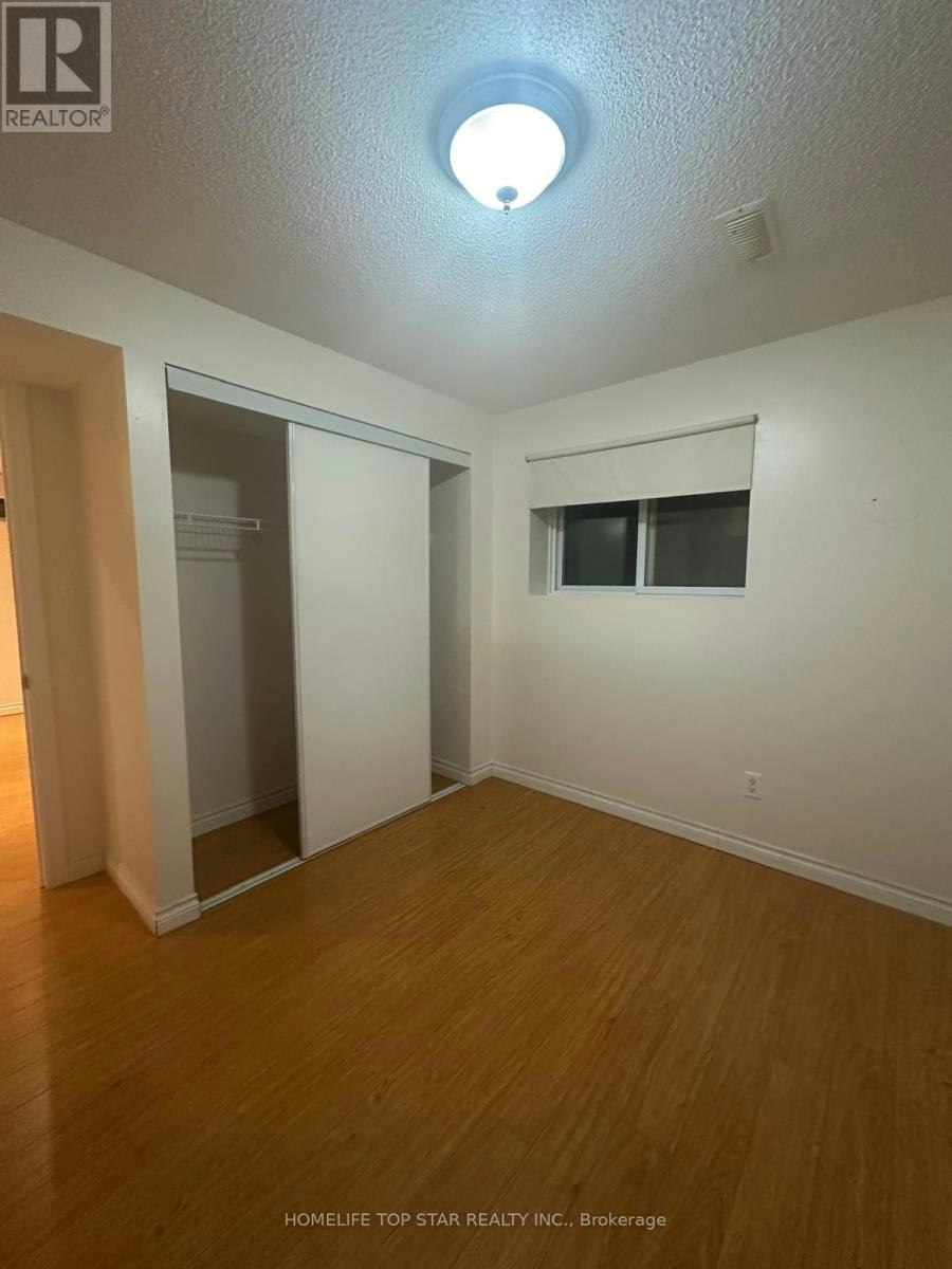 48 Dairy Drive, Toronto, ON, M1L 0G2 - 5