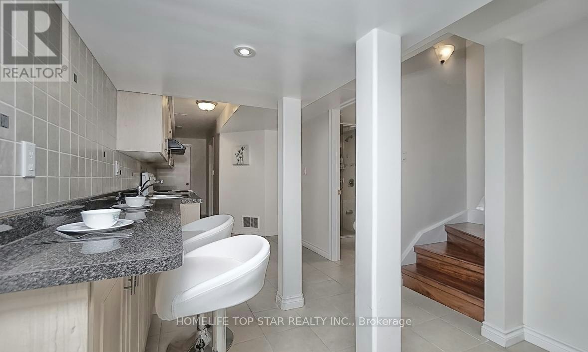 48 Dairy Drive, Toronto, ON, M1L 0G2 - 7