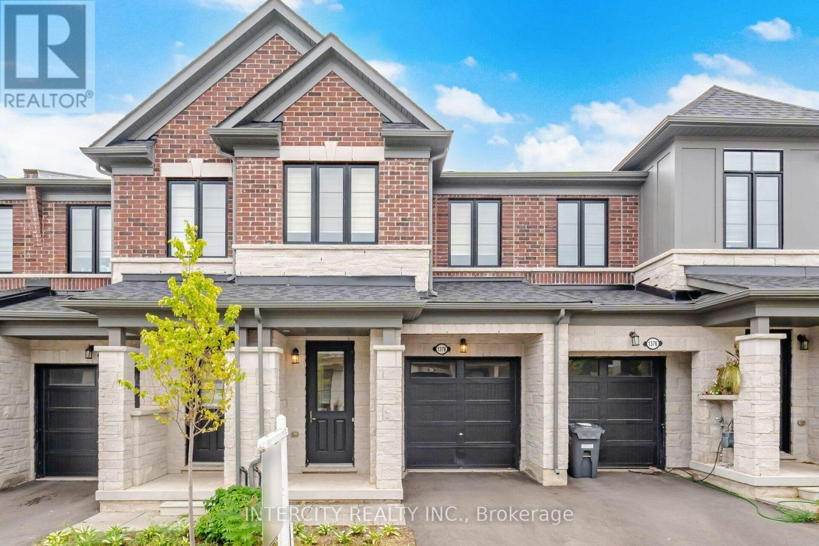 1378 National Common, Burlington, ON, L7P 0Y6