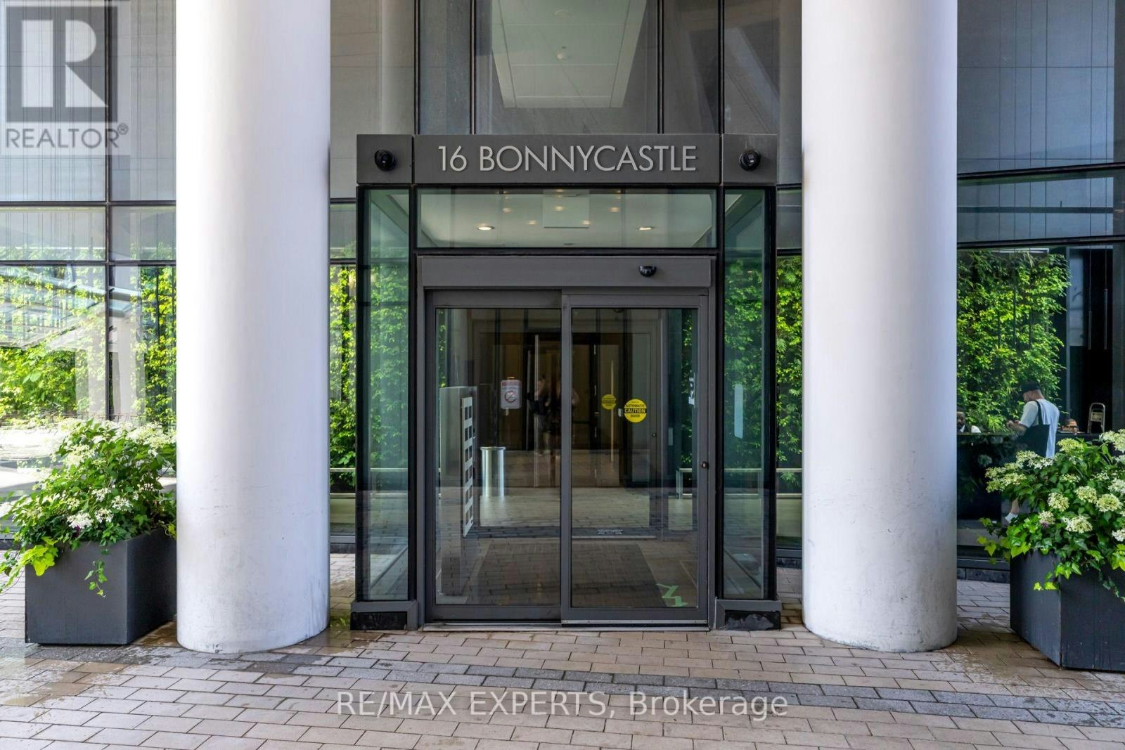 1806-16 Bonnycastle Street, Toronto, ON, M5A 0C9 - 2