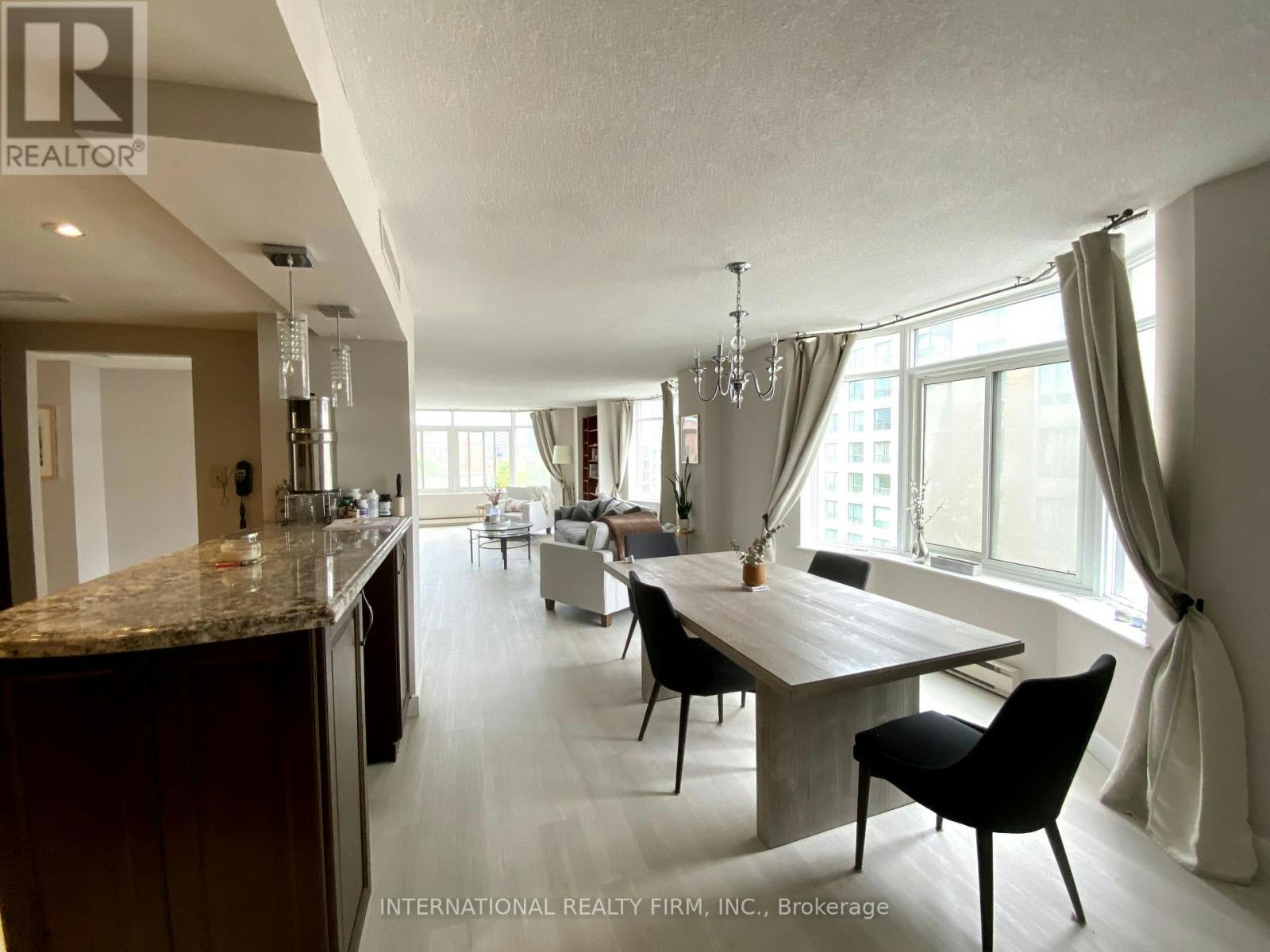 605-135 George Street S, Toronto, ON, M5A 4E8 - 2