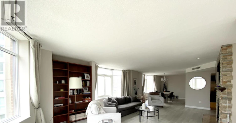 605-135 George Street S, Toronto, ON, M5A 4E8 - 3