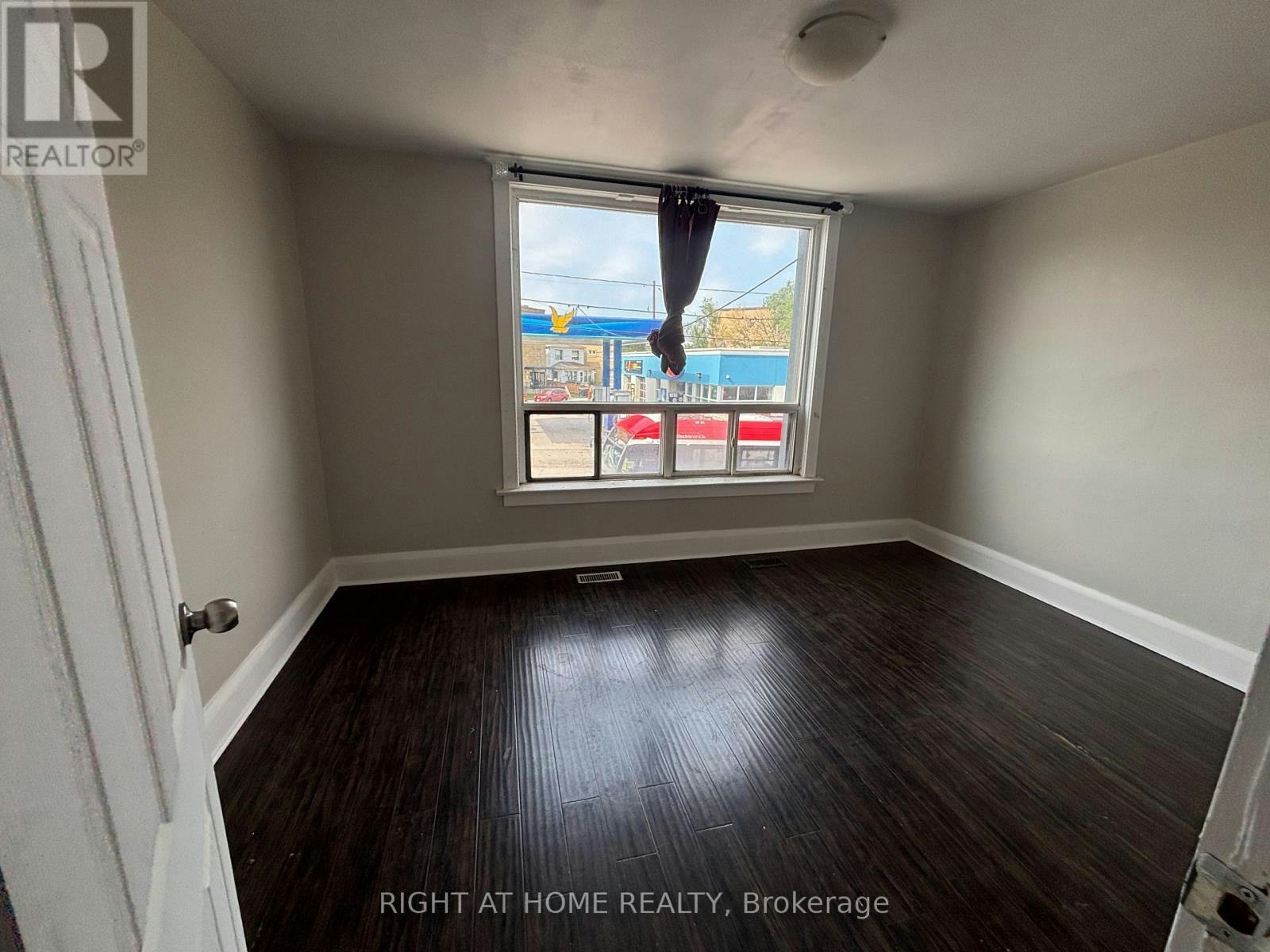 UPPER B-507 Oakwood Avenue, Toronto, ON, M6E 2W9 - 6