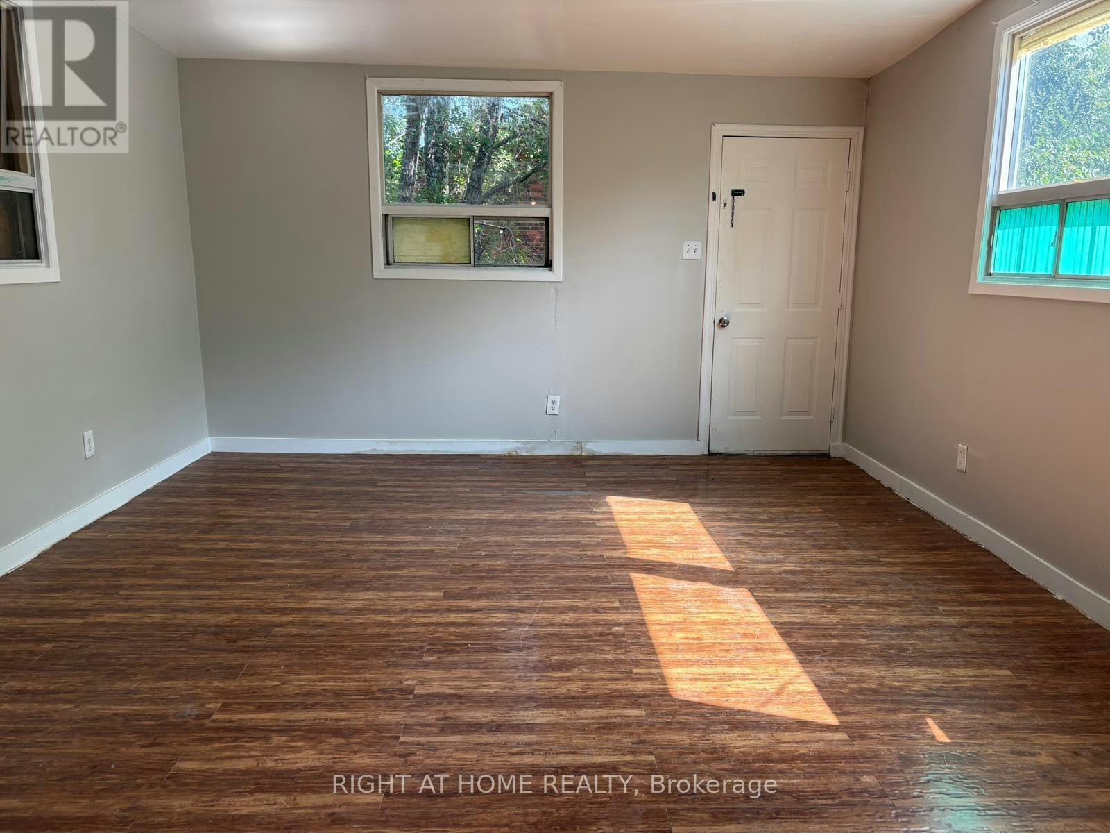 UPPER-505 Oakwood Avenue, Toronto, ON, M6E 2W9 - 8