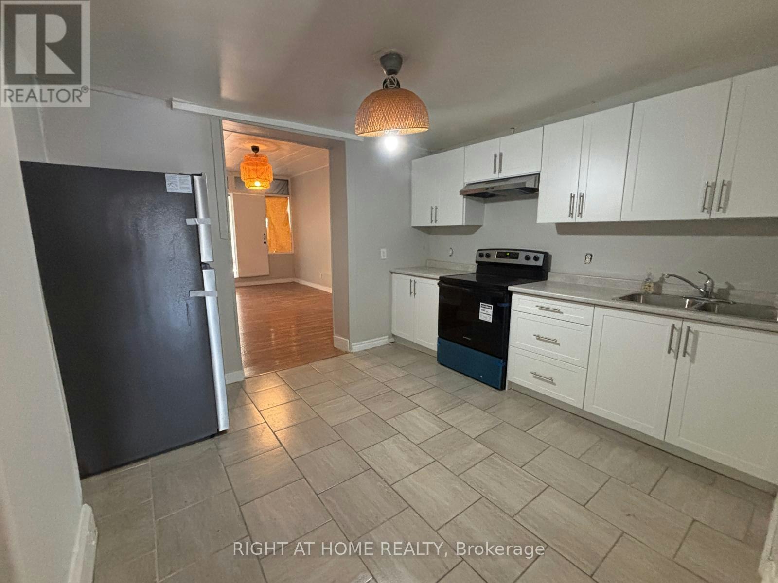 UPPER-505 Oakwood Avenue, Toronto, ON, M6E 2W9