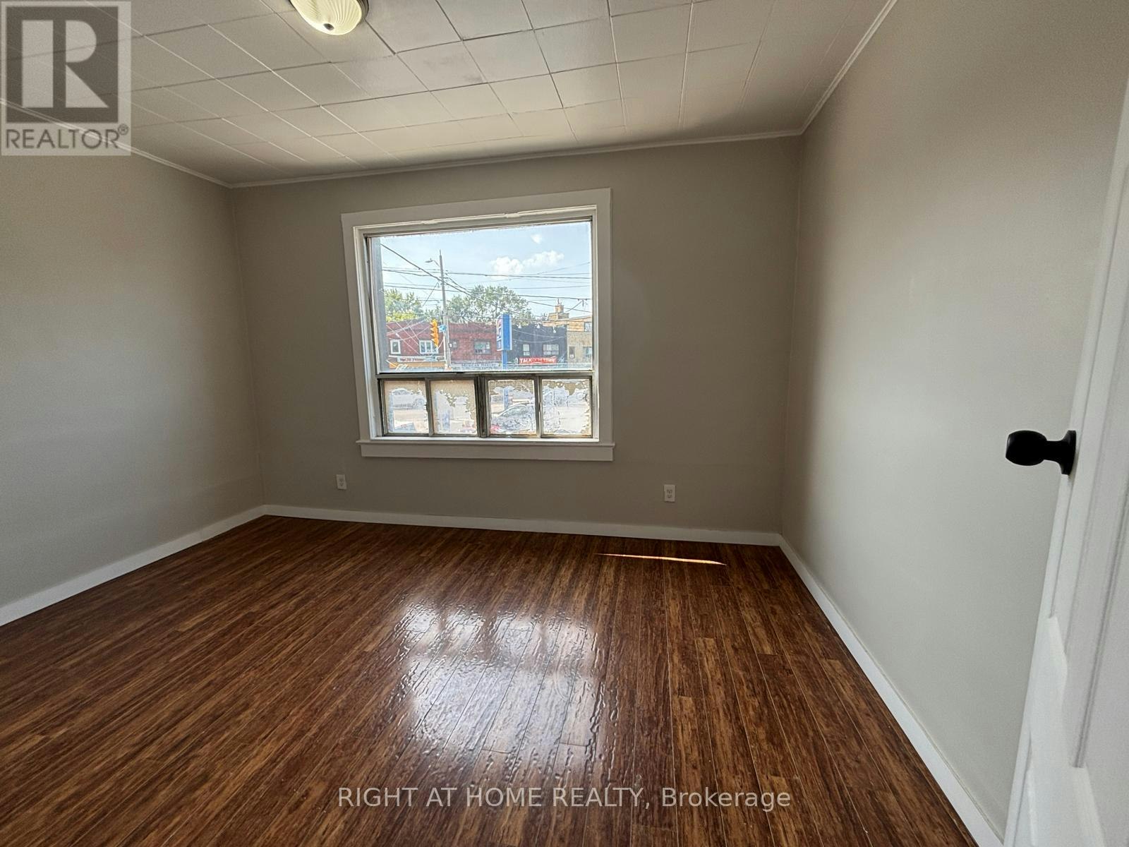 UPPER-505 Oakwood Avenue, Toronto, ON, M6E 2W9 - 6