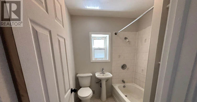 UPPER-505 Oakwood Avenue, Toronto, ON, M6E 2W9 - 13