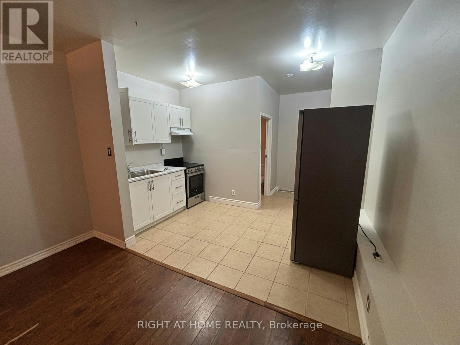 MAIN-505 Oakwood Avenue, Toronto, ON, M6E 2W9 - 2