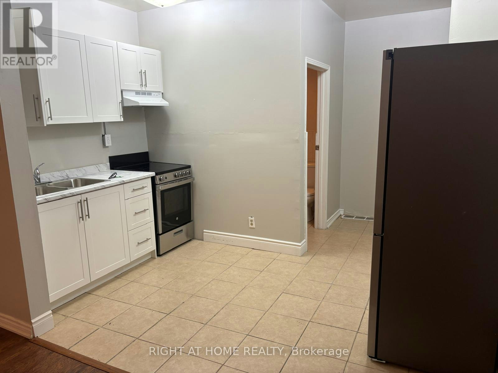 MAIN-505 Oakwood Avenue, Toronto, ON, M6E 2W9 - 3