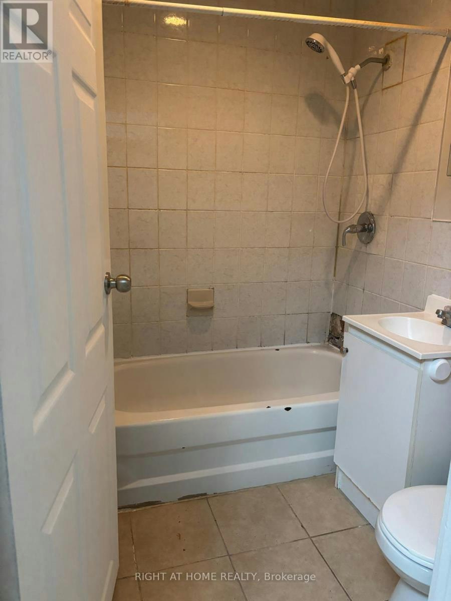 MAIN-505 Oakwood Avenue, Toronto, ON, M6E 2W9 - 10
