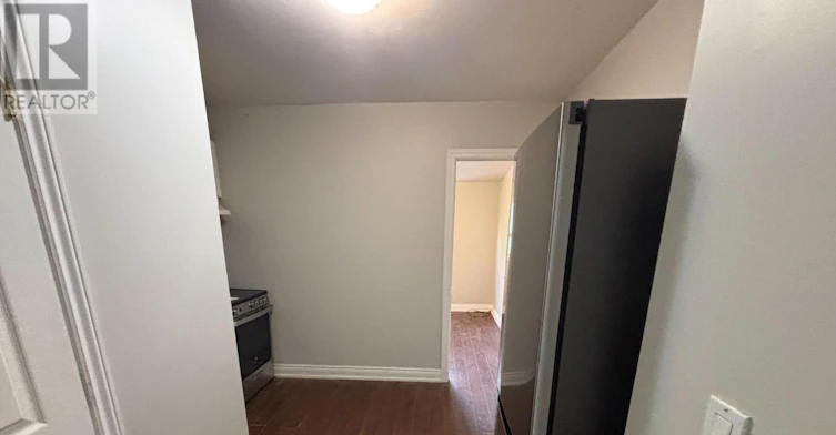 UPPER A-507 Oakwood Avenue, Toronto, ON, M6E 2W9 - 5