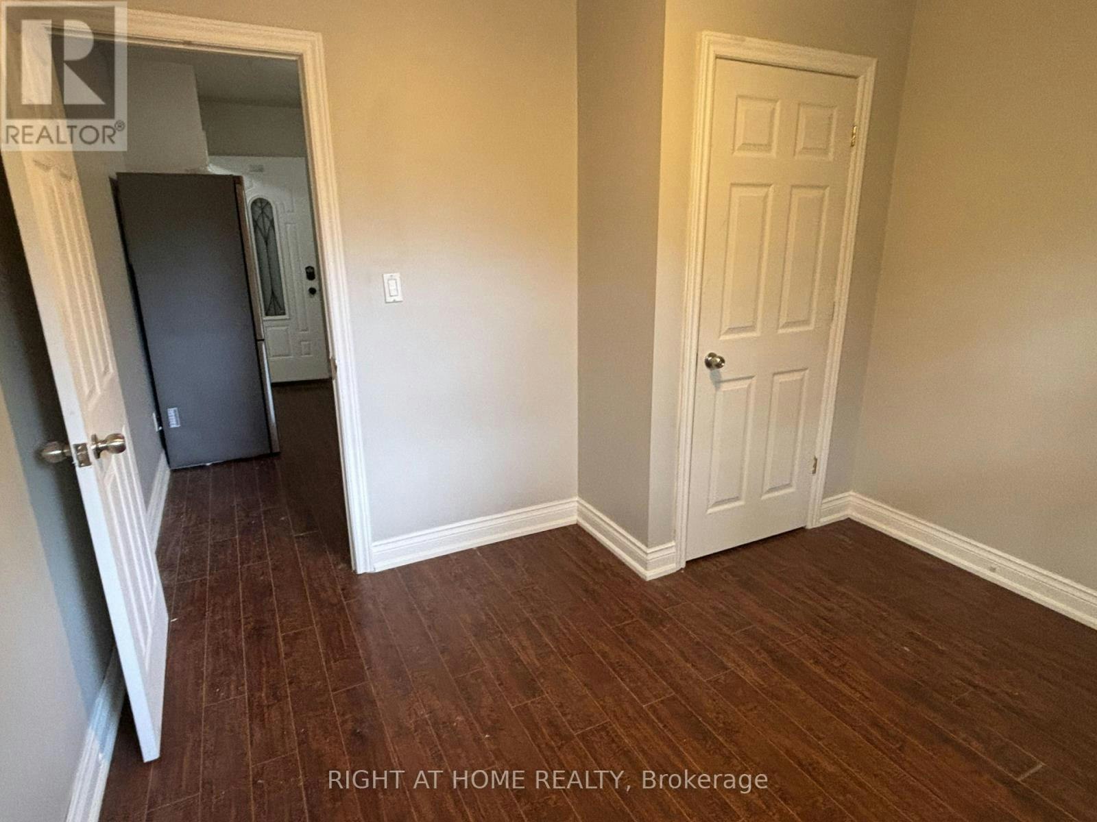 UPPER A-507 Oakwood Avenue, Toronto, ON, M6E 2W9