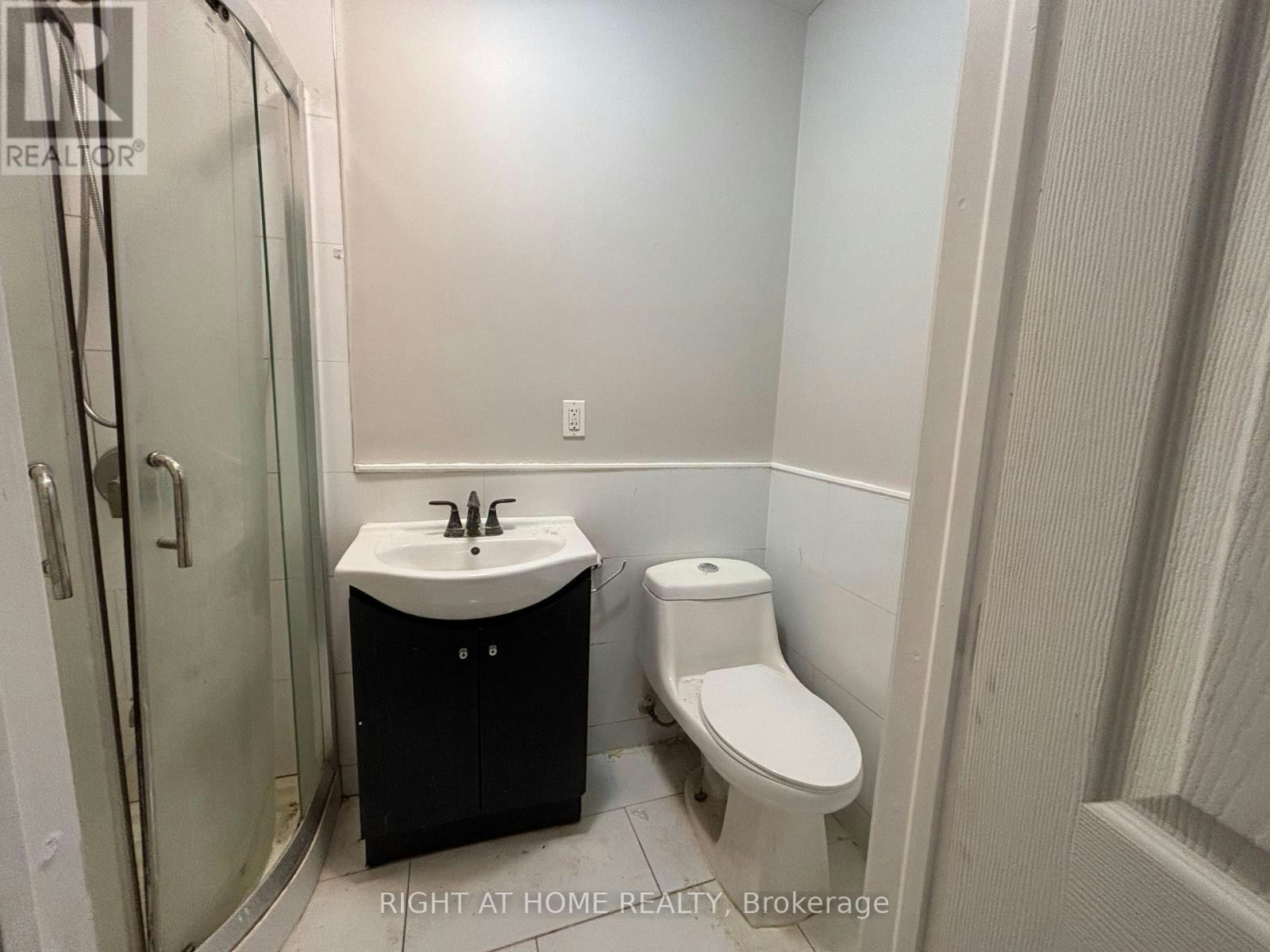 UPPER A-507 Oakwood Avenue, Toronto, ON, M6E 2W9 - 6