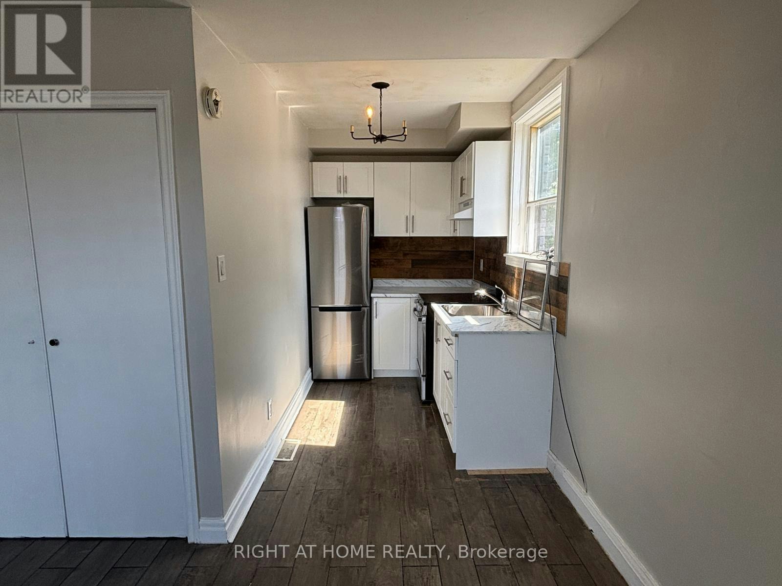 3 UPPER-503 Oakwood Avenue, Toronto, ON, M6E 2W9 - 3
