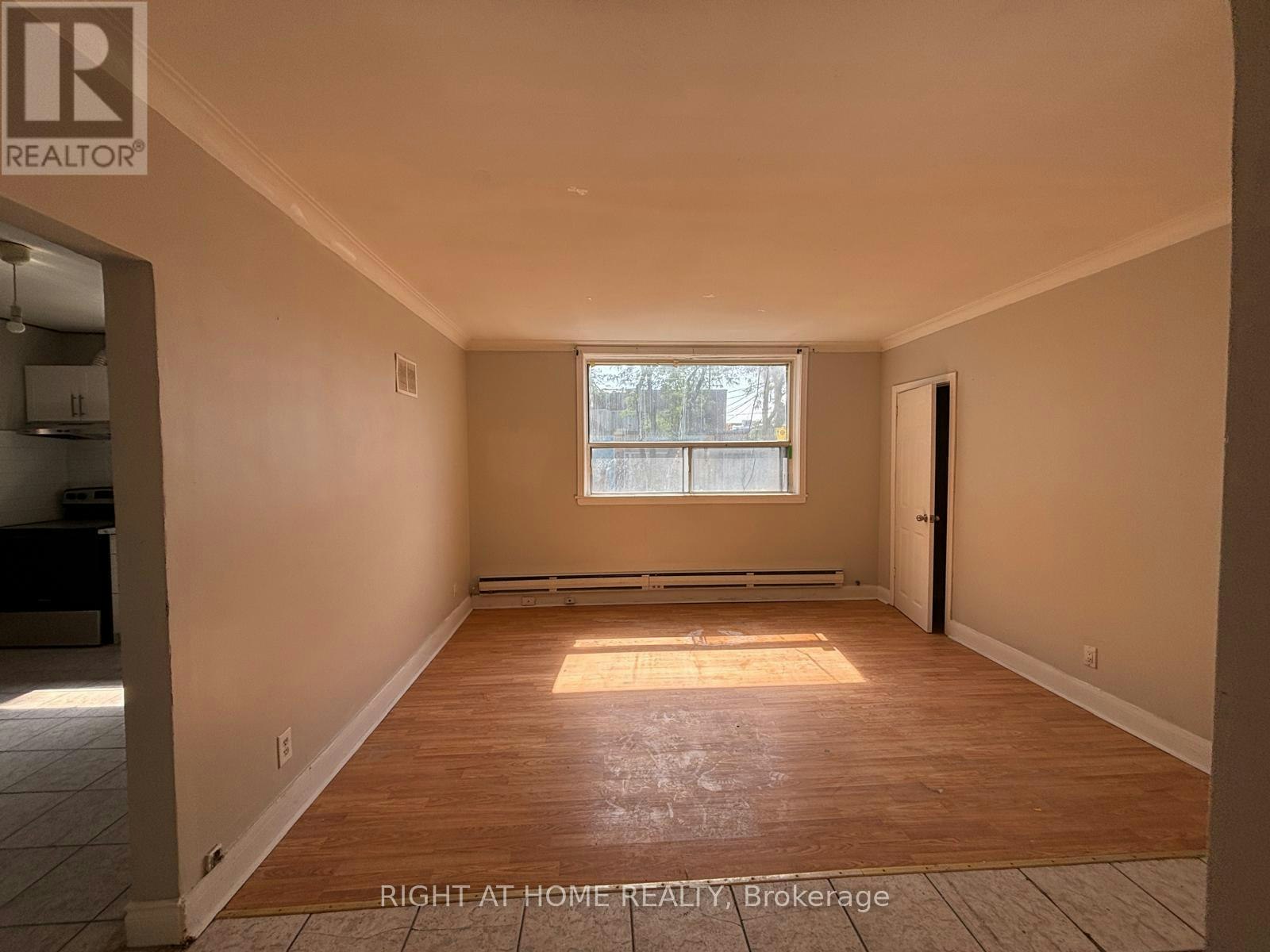 1 UPPER-503 Oakwood Avenue, Toronto, ON, M6E 2W9