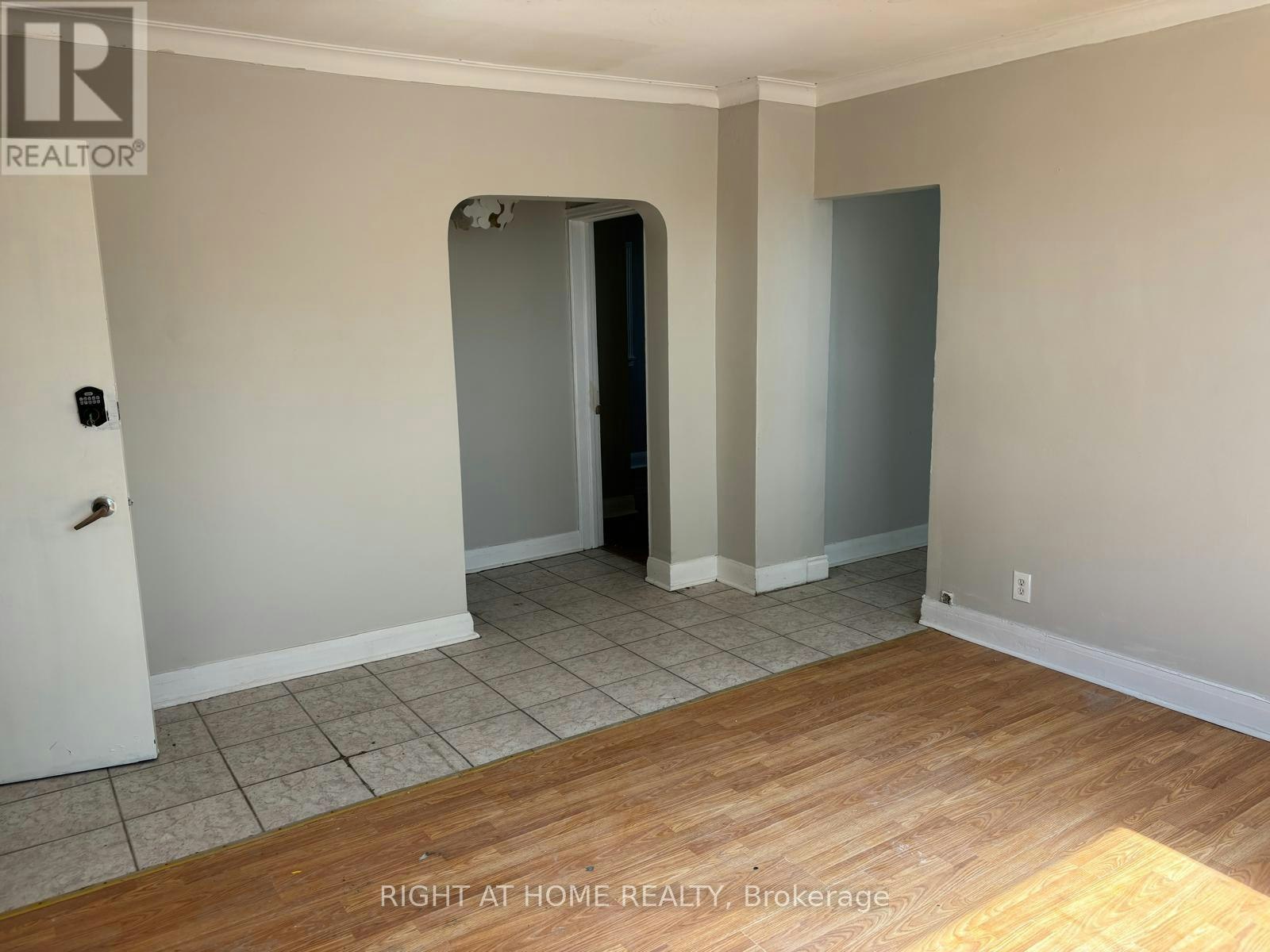 1 UPPER-503 Oakwood Avenue, Toronto, ON, M6E 2W9 - 12