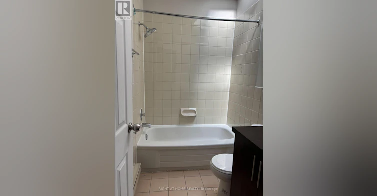 2 UPPER-503 Oakwood Avenue, Toronto, ON, M6E 2W9 - 6