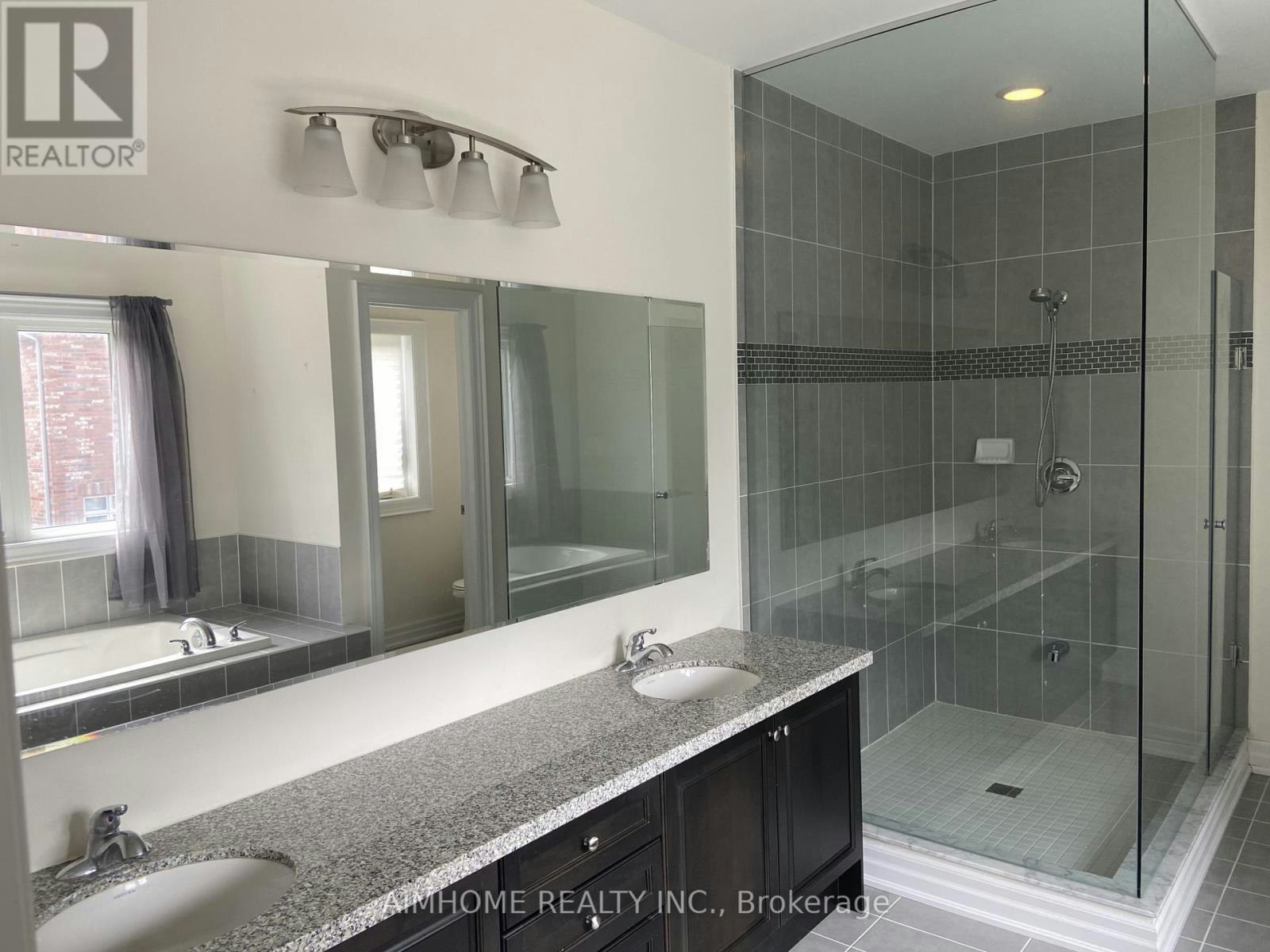 119 Hackwood Crescent, Aurora, ON, L4G 0T9 - 7