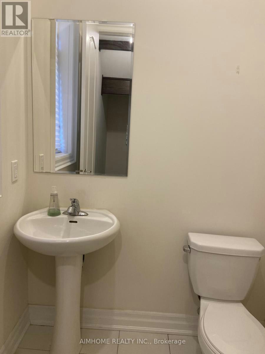 119 Hackwood Crescent, Aurora, ON, L4G 0T9 - 6