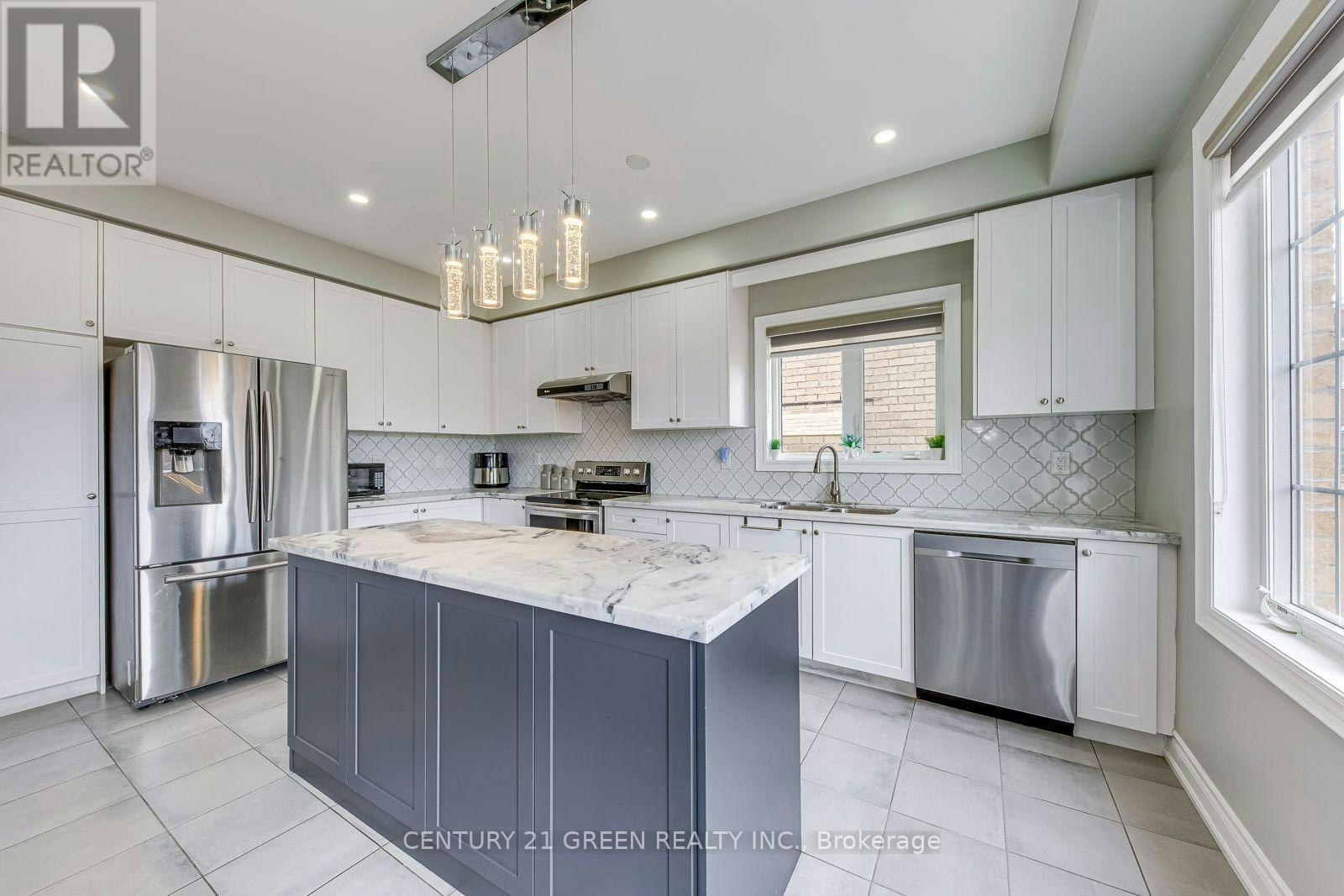 99 Mcknight Avenue N, Hamilton, ON, L8B 0T8 - 7