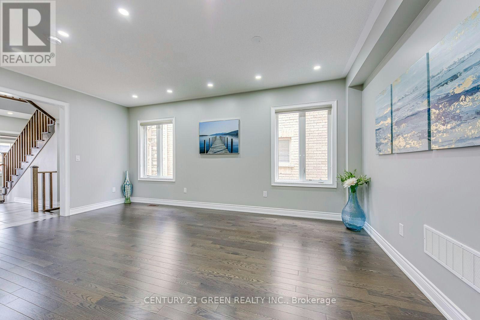 99 Mcknight Avenue N, Hamilton, ON, L8B 0T8 - 9
