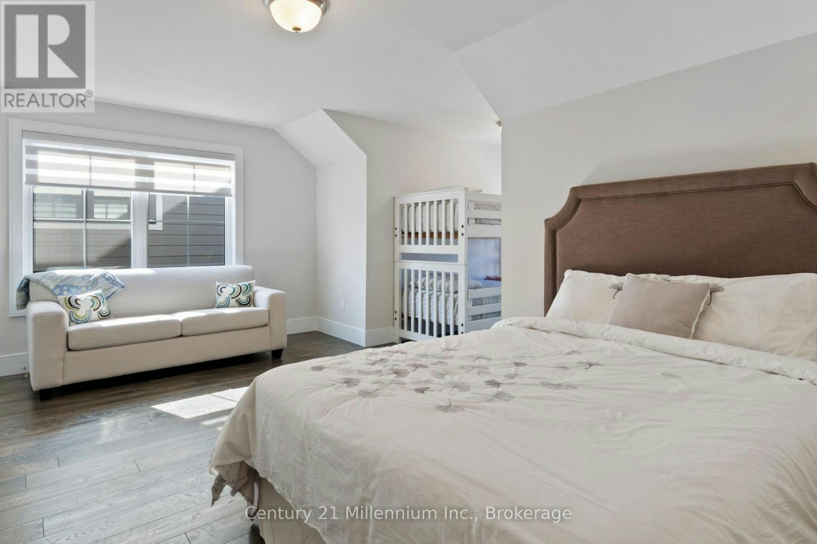 341 Yellow Birch Crescent, Blue Mountains, ON, L9Y 0Y5 - 24