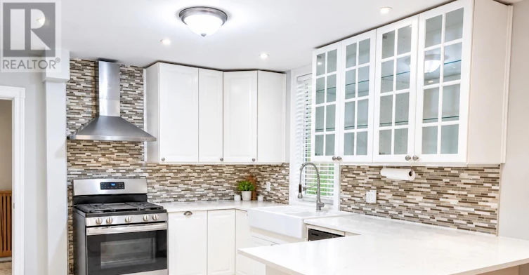 438 Christie Street, Toronto, ON, M6G 3C6 - 3