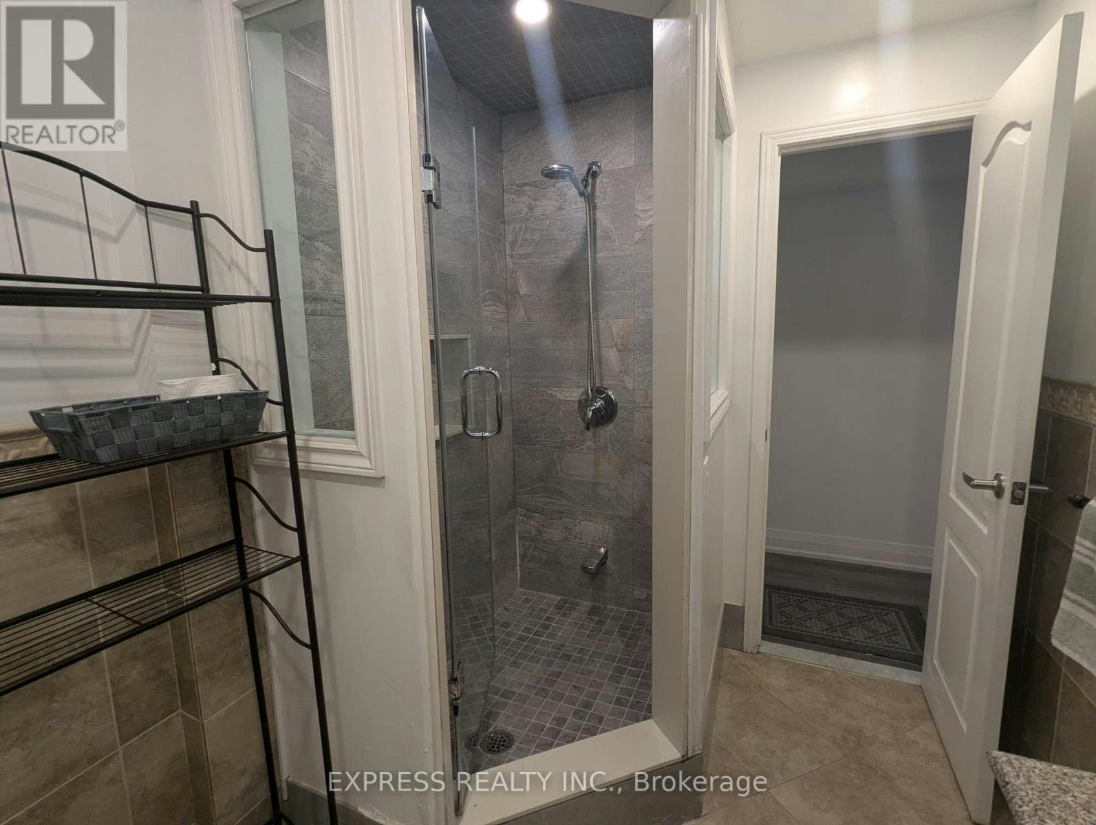 BSMT-105 Faye Drive, Toronto, ON, M2J 3S7 - 12