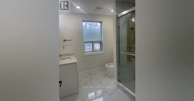 MAIN-220 Bloor Street W, Oshawa, ON, L1J 1P8 - 7