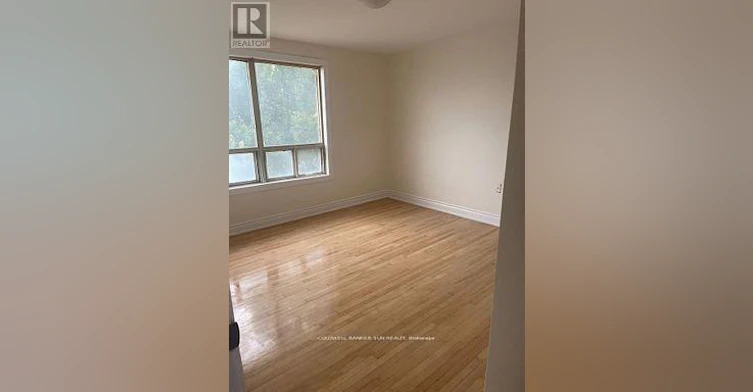 MAIN-220 Bloor Street W, Oshawa, ON, L1J 1P8 - 5