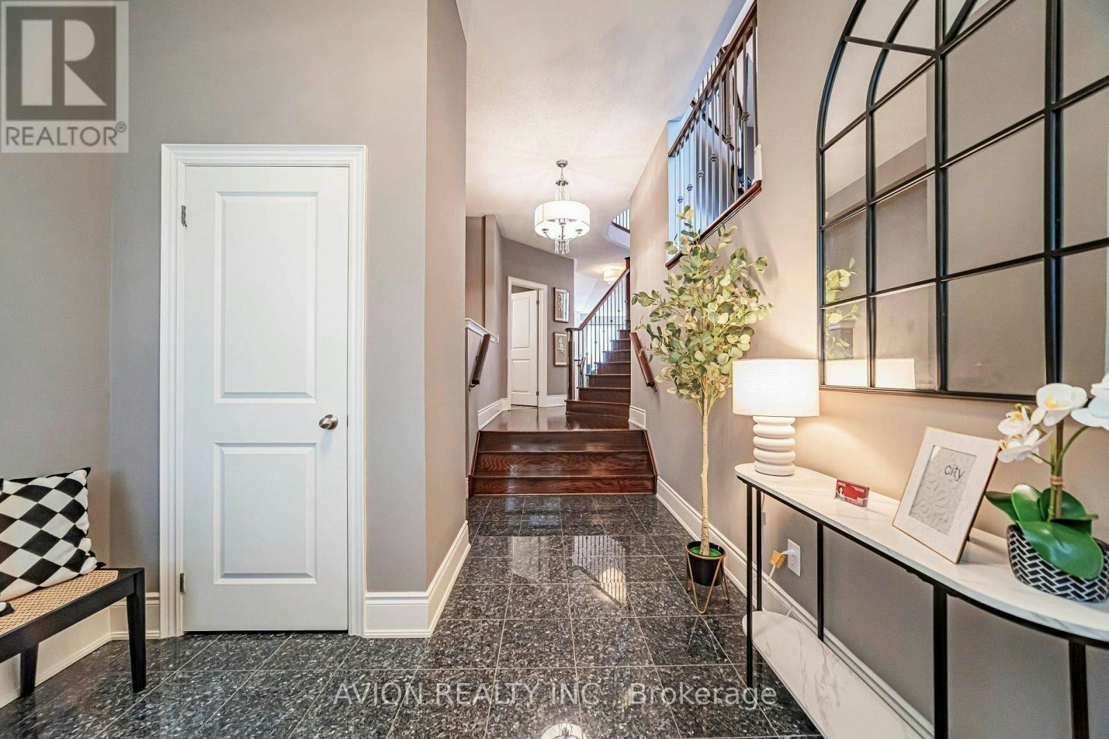 46 Rogers Trail, Bradford West Gwillimbury, ON, L3Z 0G5 - 3