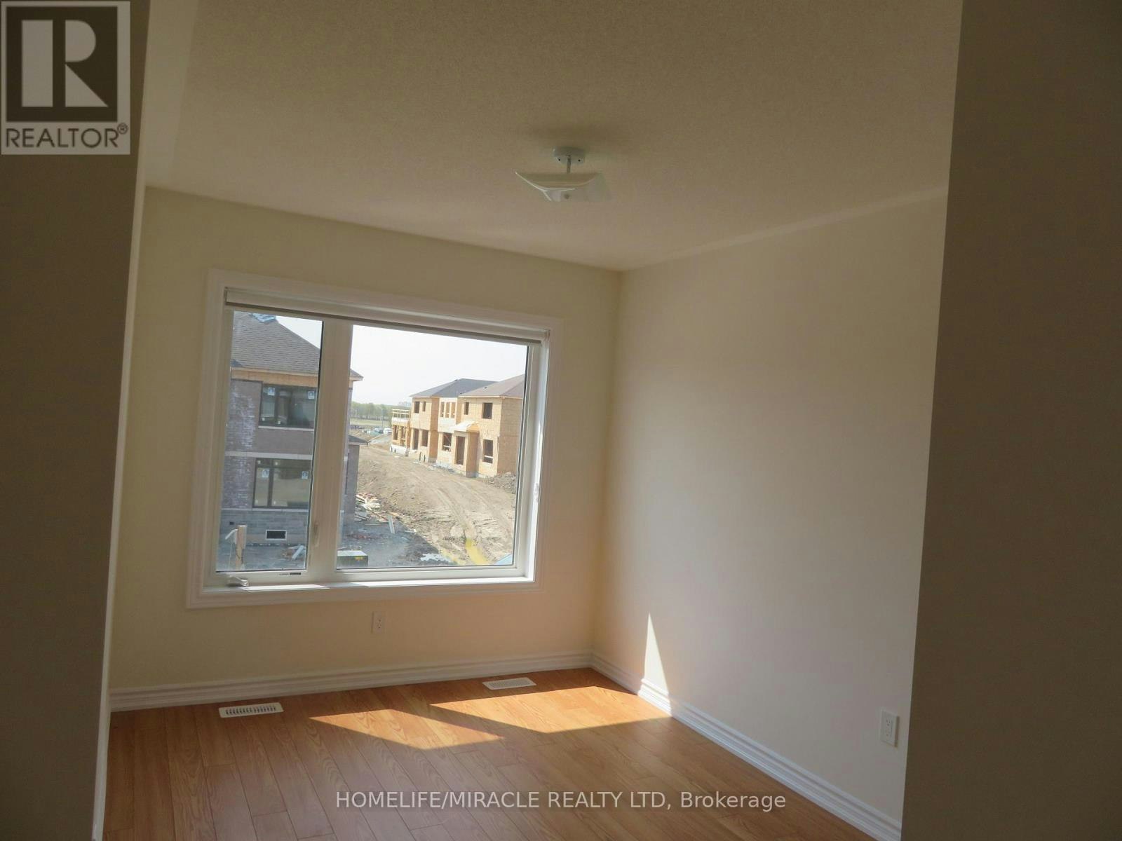 36 Valleybrook Road, Barrie, ON, L9J 0L5 - 3