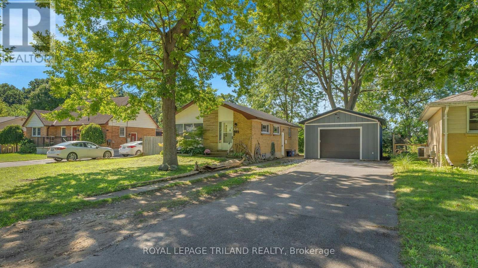 93 Manitoulin Drive, London, ON, N5W 1M5