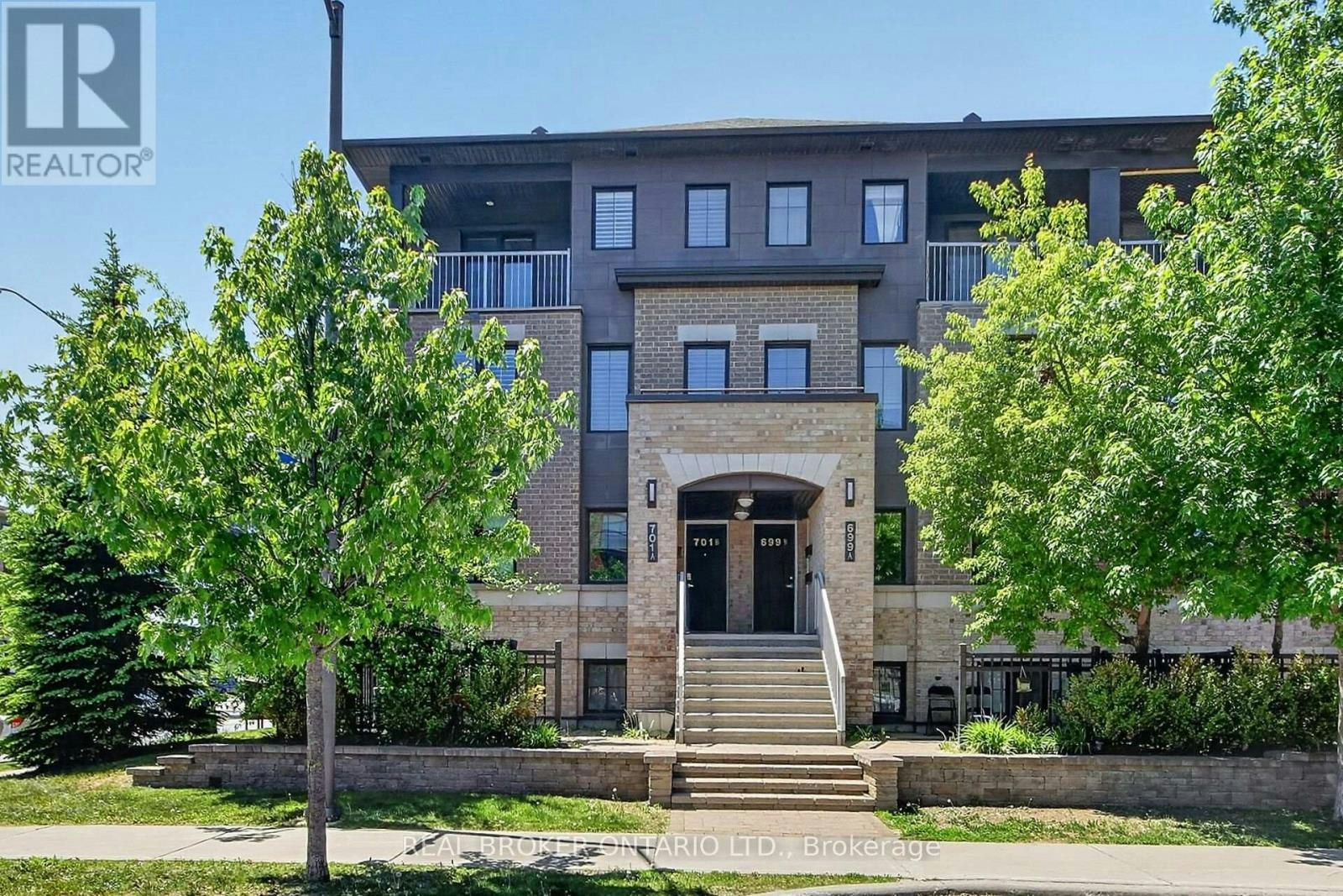 33-701 B Sue Holloway Drive, Ottawa, ON, K2J 5R6