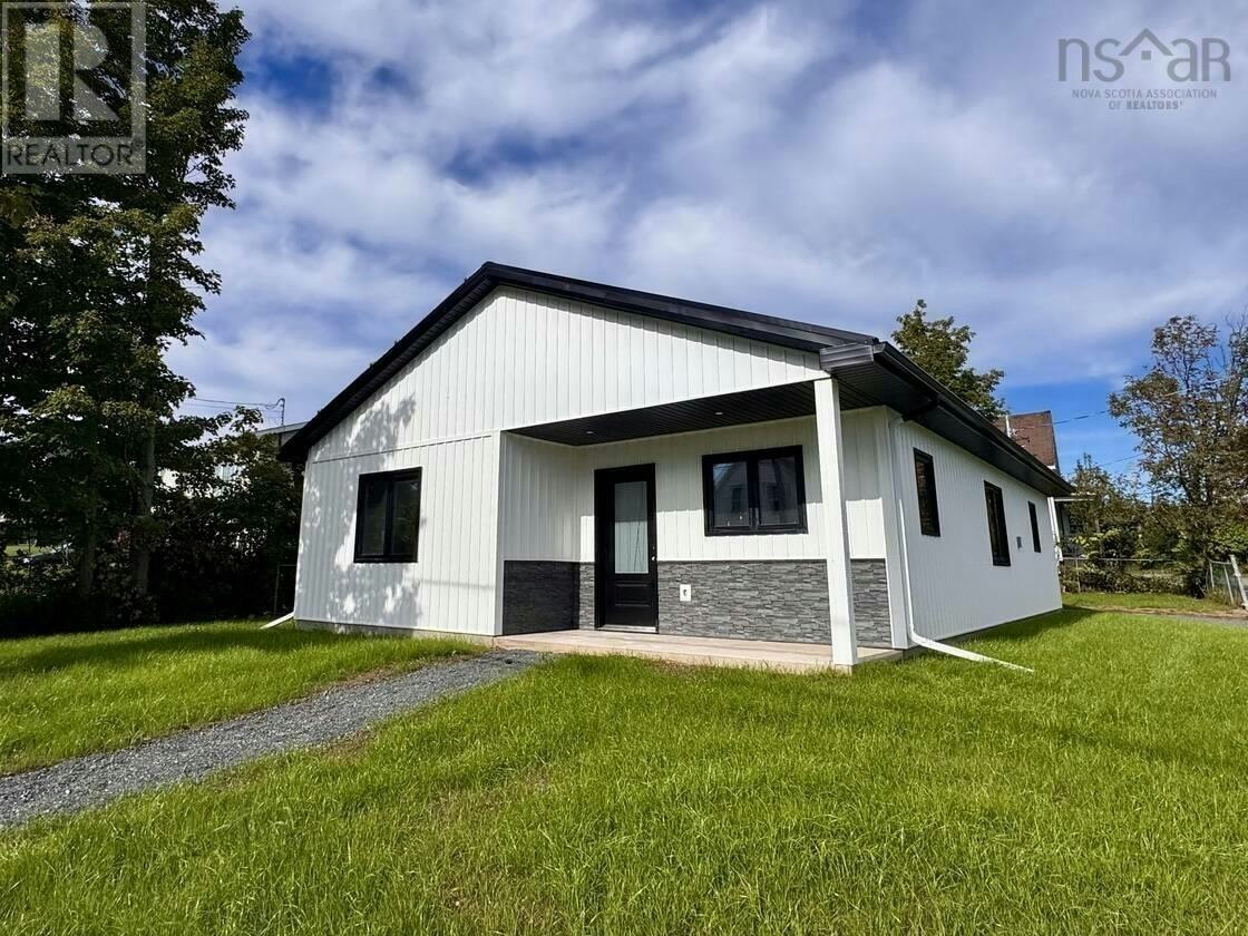1722 Main Street N, Westville, NS, B0K 0A8