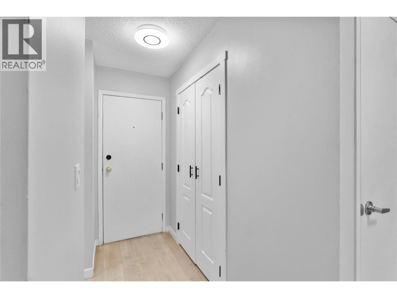6-1595 Summit Drive, Kamloops, BC, V2E 1E9 - 8