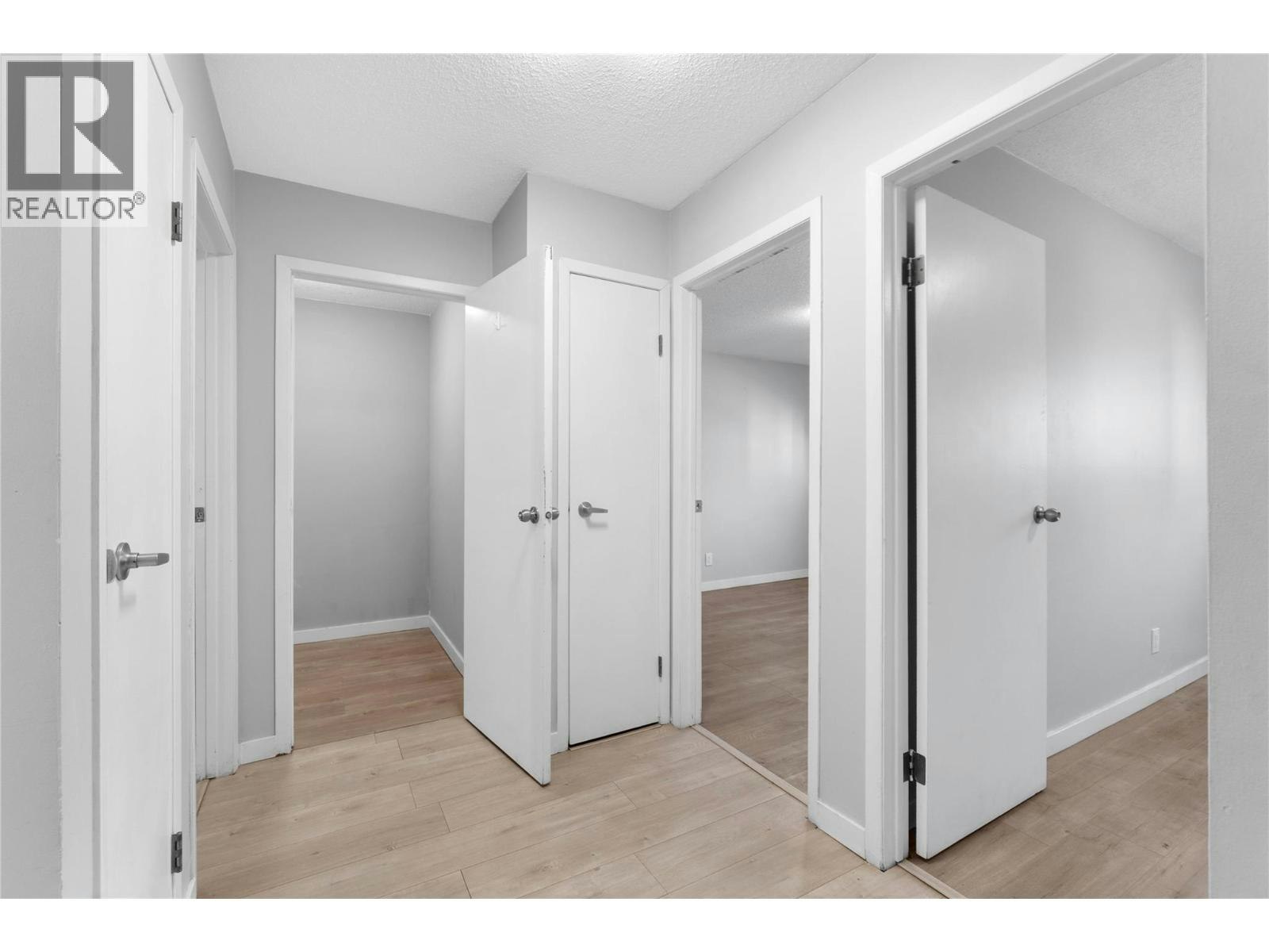 6-1595 Summit Drive, Kamloops, BC, V2E 1E9 - 10