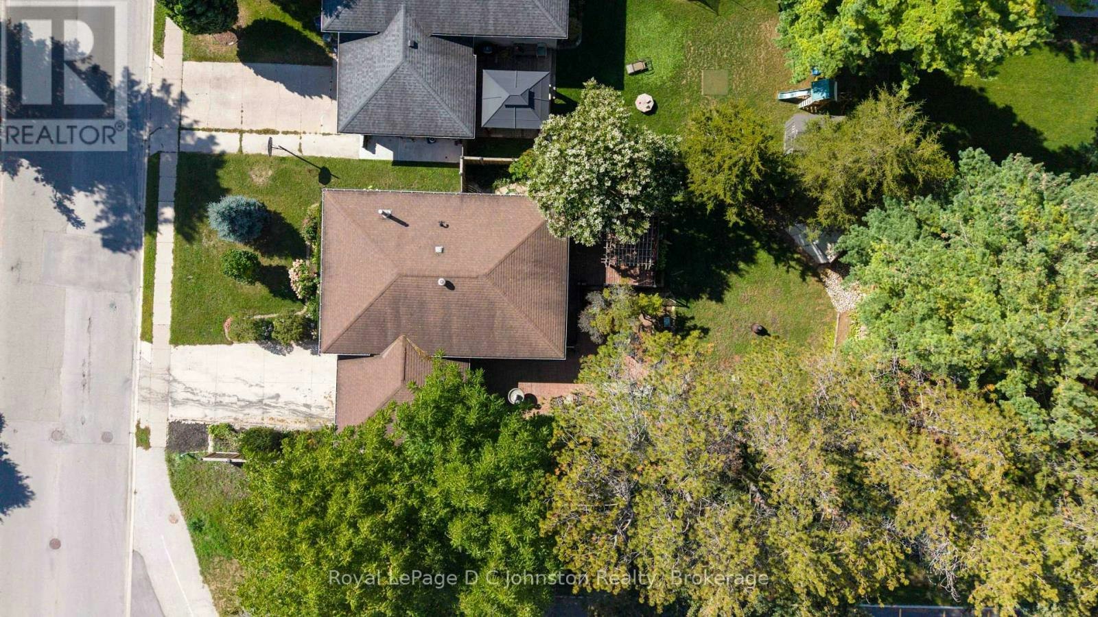 1152 Wellington Street, Saugeen Shores, ON, N0H 2C3 - 2