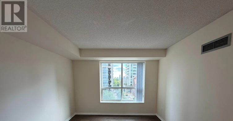 609-29 Pemberton Avenue, Toronto, ON, M2M 4L5 - 6