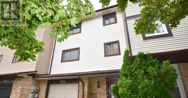 1338 Brands Court, Pickering, ON, L1V 2V4 - 4