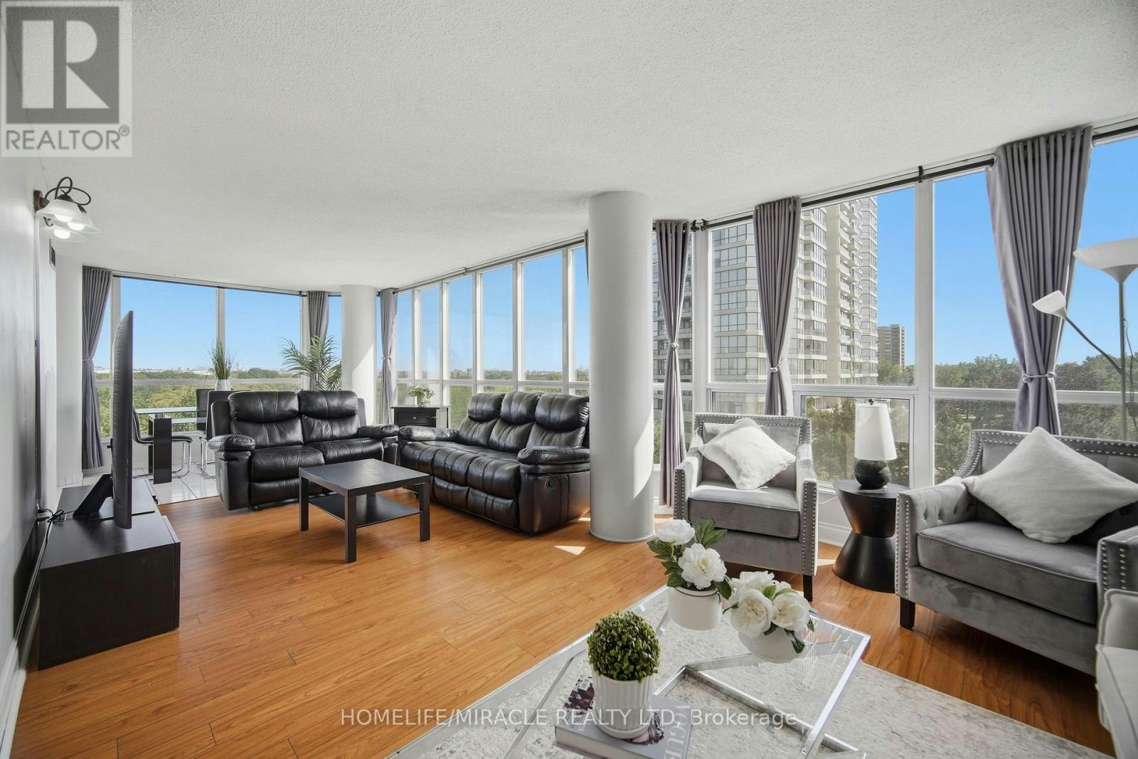 502-1 Rowntree Road, Toronto, ON, M9V 5G7