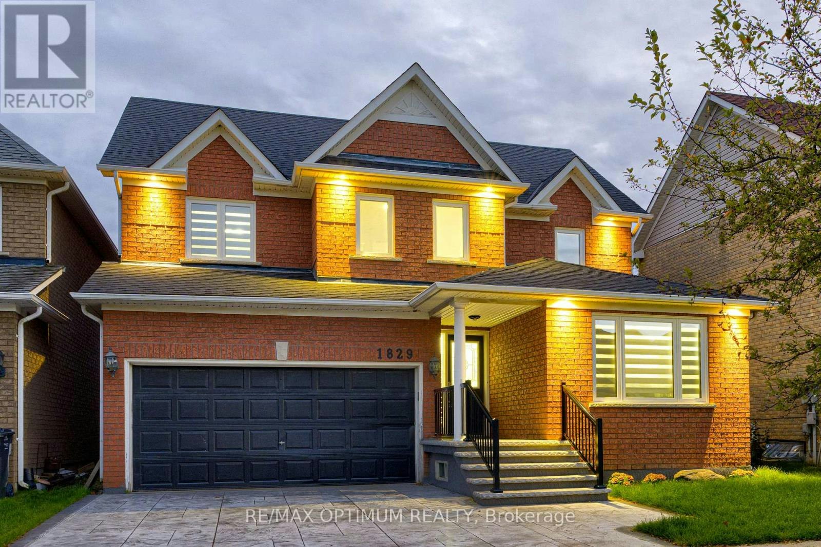 1829 Samuelson Circle, Mississauga, ON, L5N 7Z2