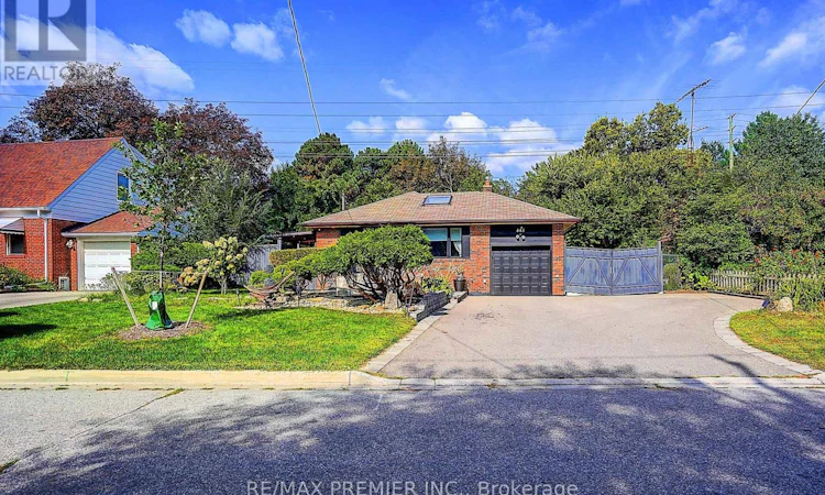 445 Selsey Drive